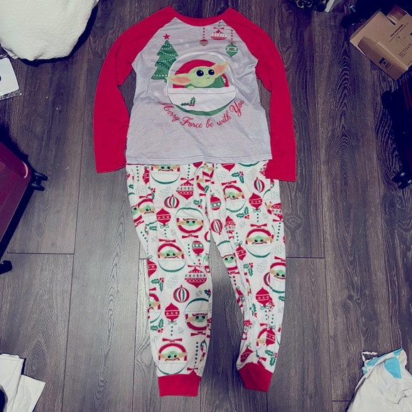 Star Wars Intimates & Sleepwear Grogu Baby Yoda Christmas Pajamas